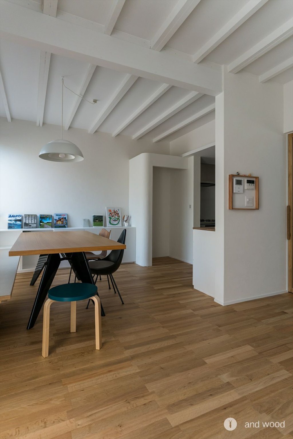 オーク  ヘリンボーン アアルト 自邸  施工事例 無垢フローリング andwood アンドウッド 5