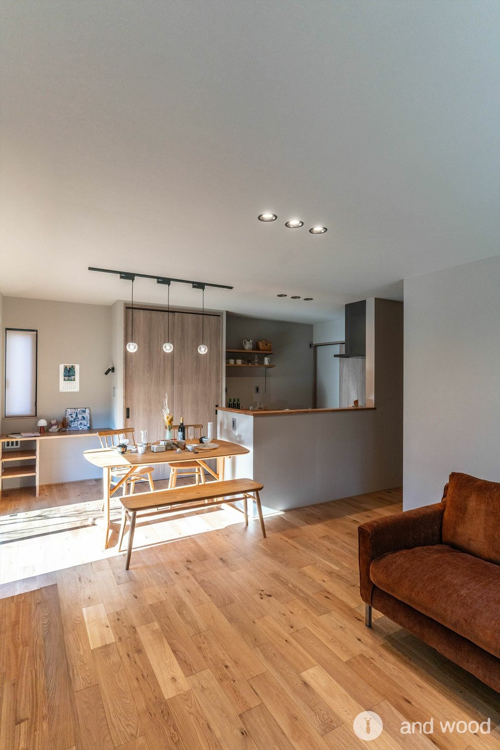 オーク 乱尺 120幅 プライウッド オイル塗装 施工例 新潟 andwood アンドウッド 6