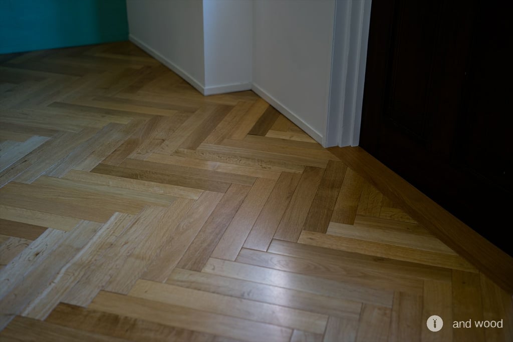 オーク  ヘリンボーン プライウッド ウレタン 施工事例 美容室 無垢フローリング andwood アンドウッド 2