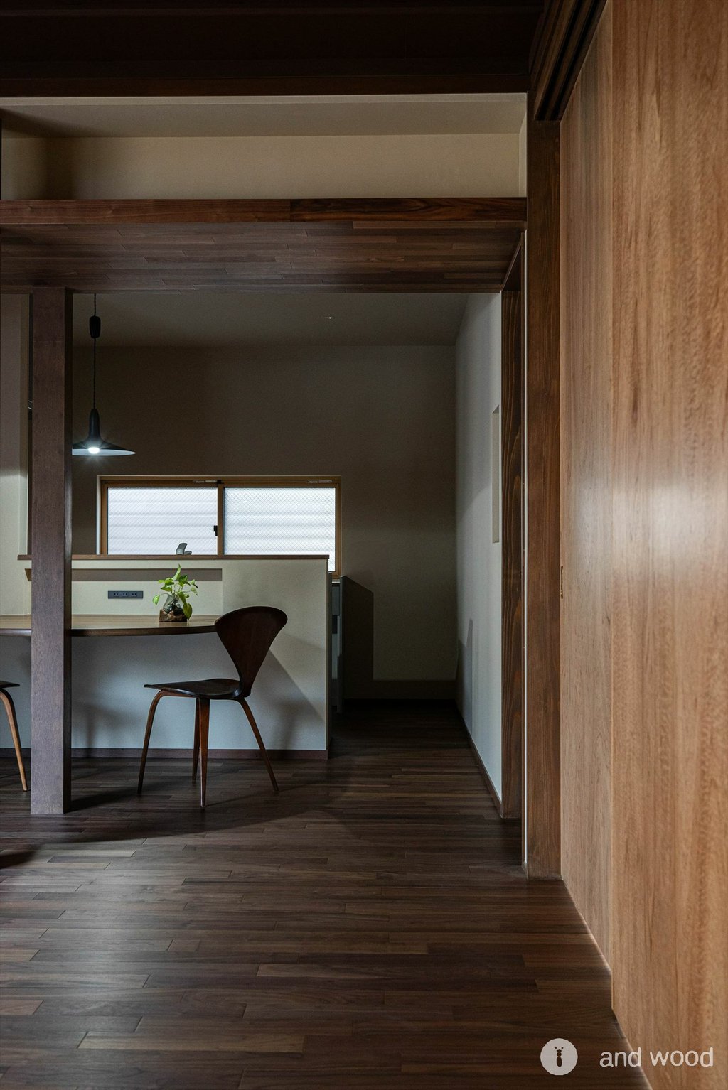 アメリカン ブラック ウォールナット フローリング 幅細 プライウッド andwood アンドウッド 施工例 戸建てリノベ 4