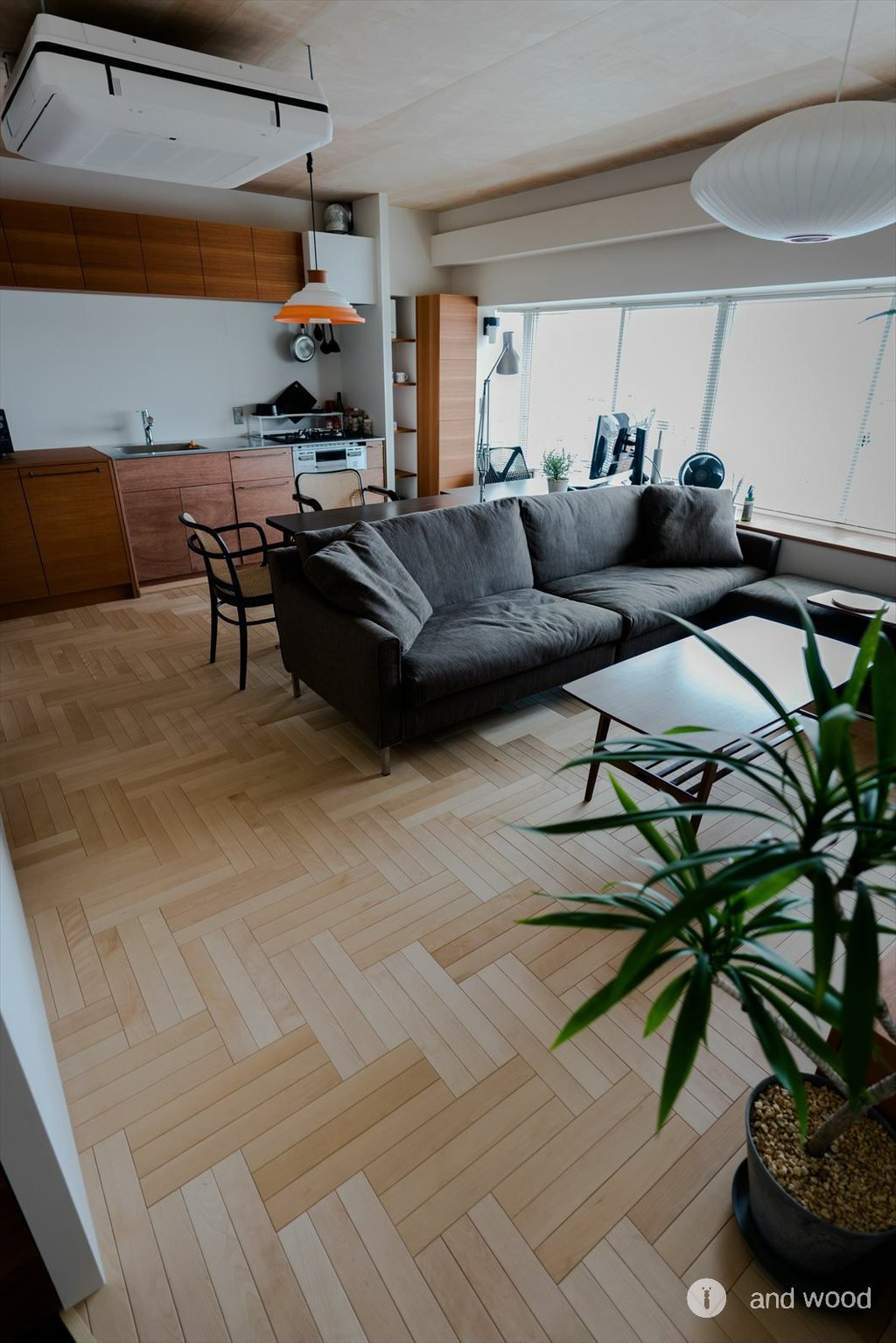 バーチ トリプル ヘリンボーン 無垢 フローリング 施工例 andwood アンドウッド 5