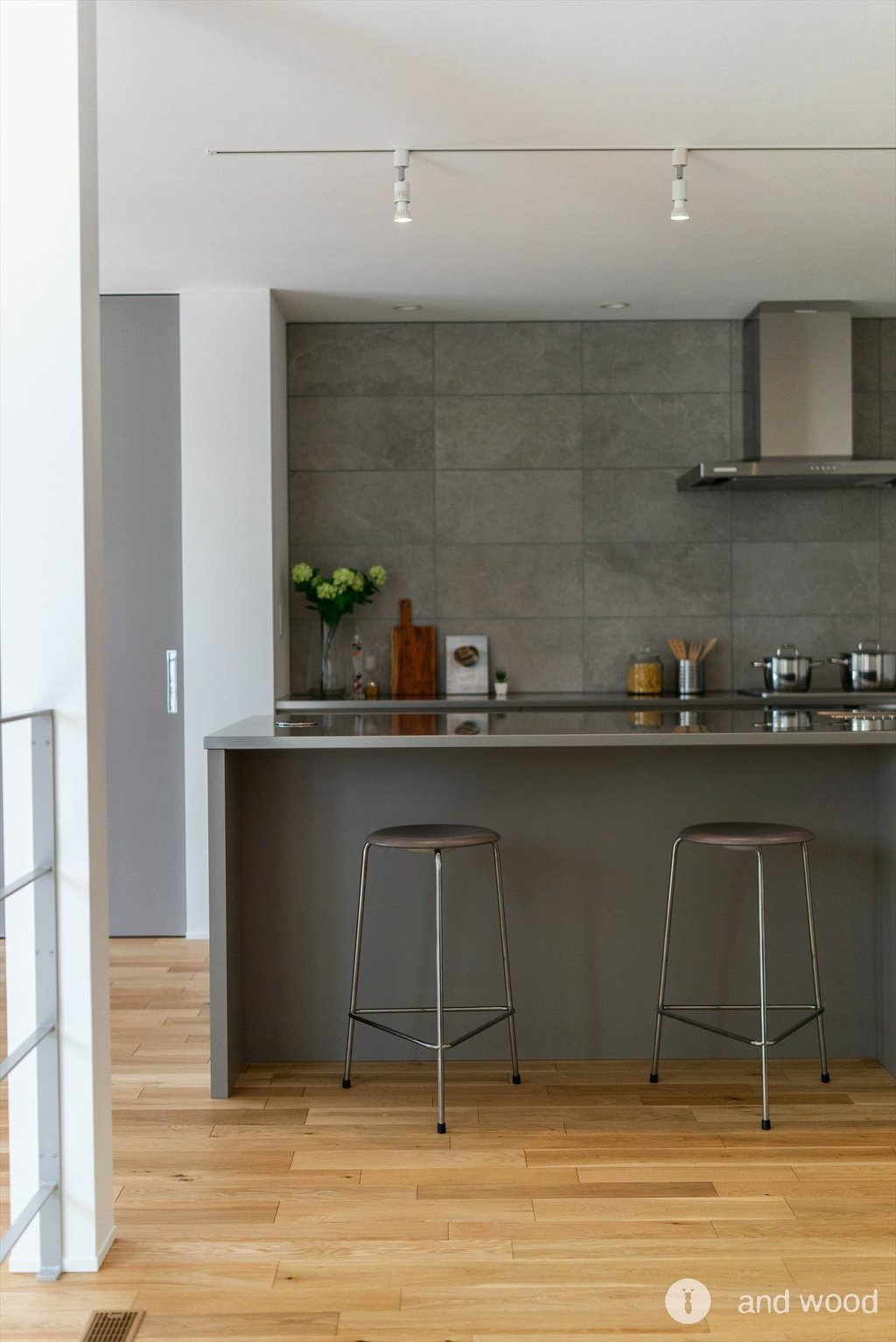 オーク 乱尺 90幅 120幅 プライウッド オイル塗装 施工例 新潟 andwood アンドウッド 5