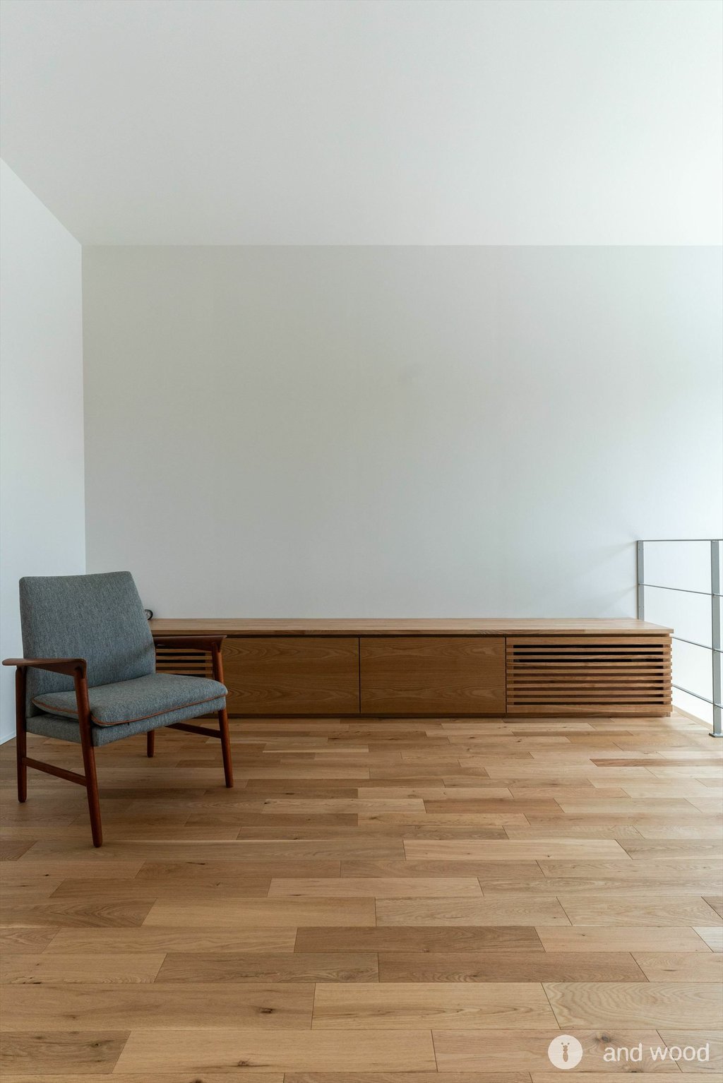 オーク 乱尺 90幅 120幅 プライウッド オイル塗装 施工例 新潟 andwood アンドウッド 2