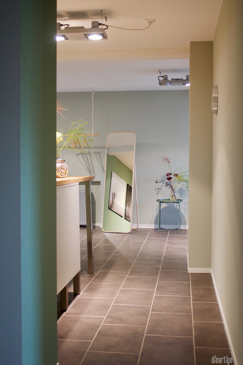 dieartige - Praxisgestaltung, Physiotherapie | Empfang + Garderobe | "Mizzle"