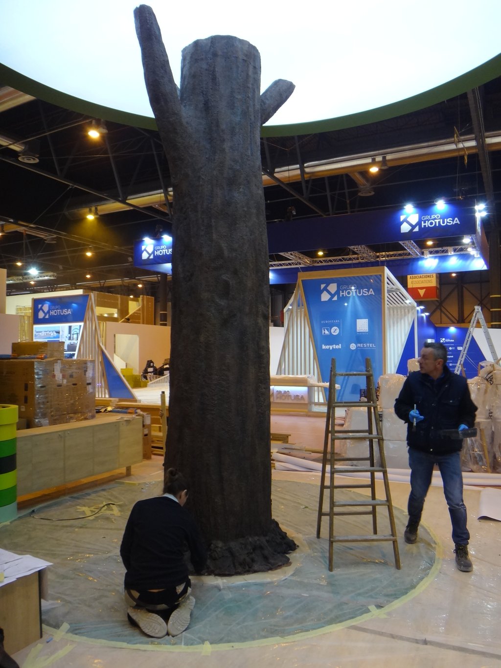 Tronco de Árbol, Decoración Stand
