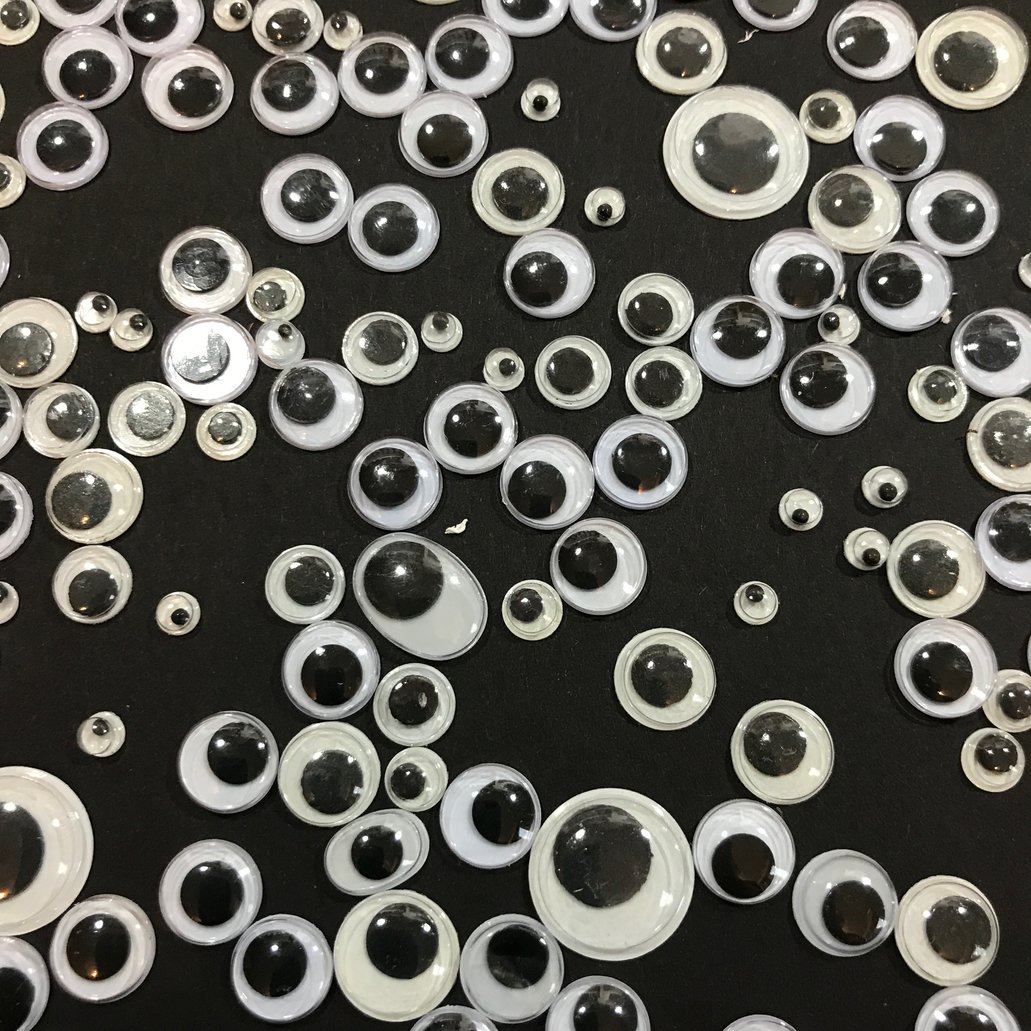 Geschenkbox mit Wackelaugen