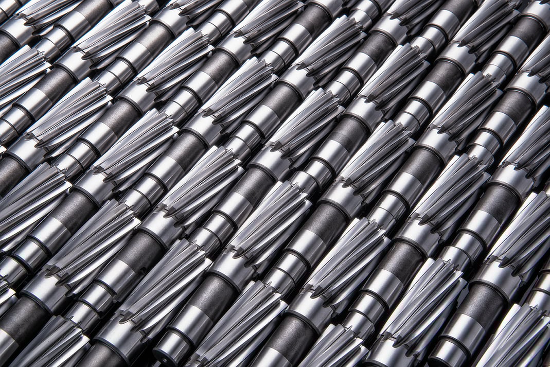 künstlerische, fotografische Darstellung von diagonal angeordneten Zahnwellen für Getriebebau Nord Bargteheide, Fotograf Jürgen Müller