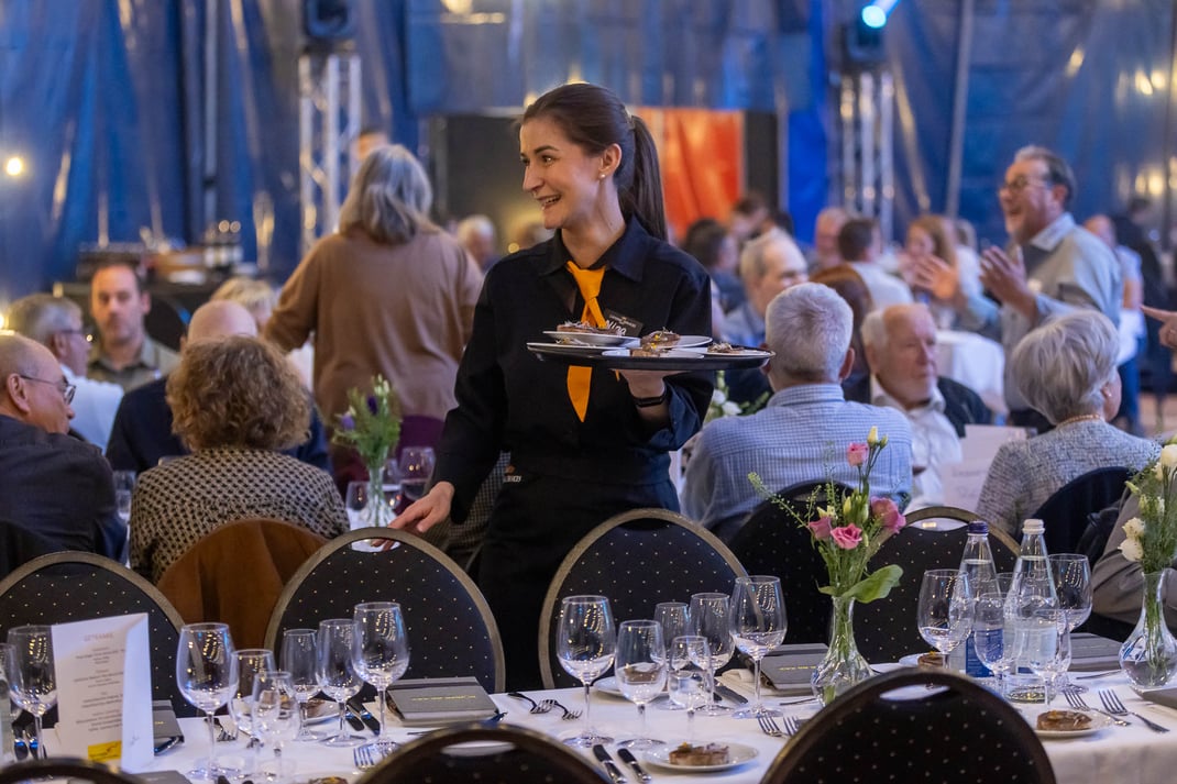Fototdok Migros Catering Services im Zelt des Zirkus Monti - Fotos by Thomi Studhalter, faszination fotografie, Willisau