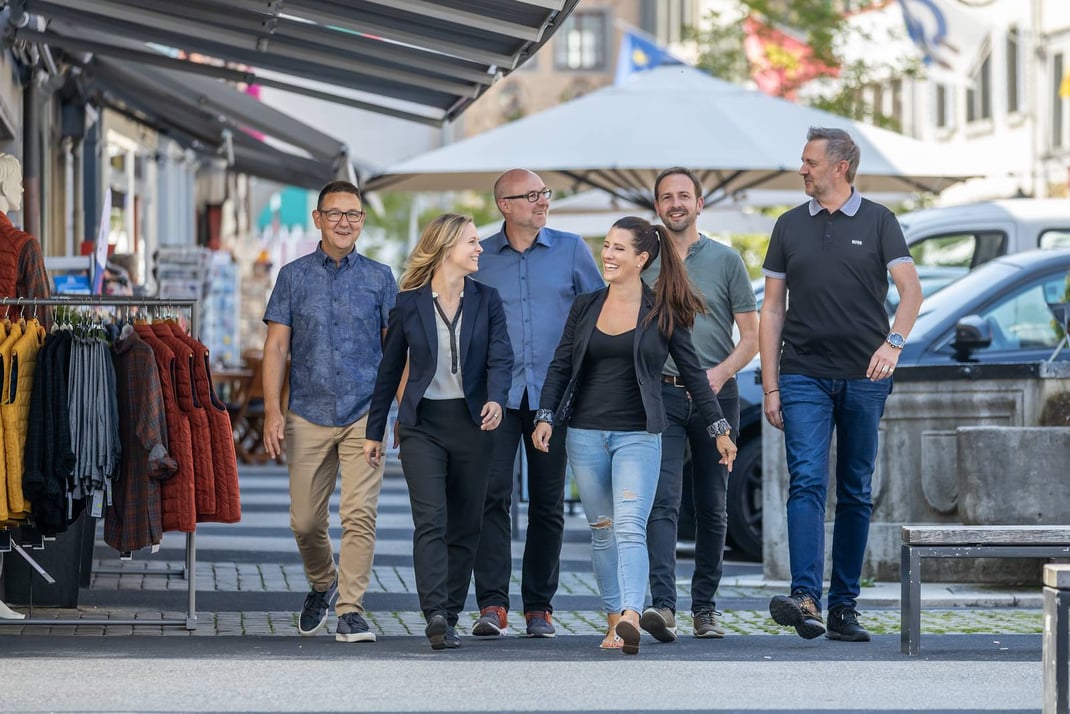 Photoshooting Vorstand Willisauer Gewerbe im Städtchen Willisau mit v.l.n.r: Bruno Bühler, Vanessa Kunz, Peter Birrer,  Nathalie Korner, Adrian Scherrer und Patrik Dahinden.