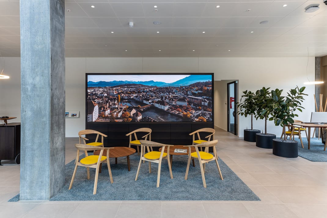 Wunderbares Dorftheater: Die Theatergruppe Flühli gastiert mit einem dreiteiligen Schwank im stilvoll restaurierten Saal des Hotel Kurhaus Flühli.