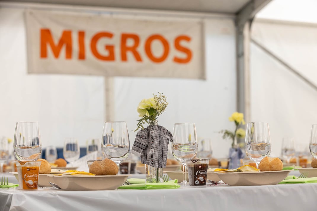 Catering Services der Migros Luzern am Zuger Kantonalen Schwingfest in Neuheim - Fotos by Thomi Studhalter, faszination fotografie, Willisau