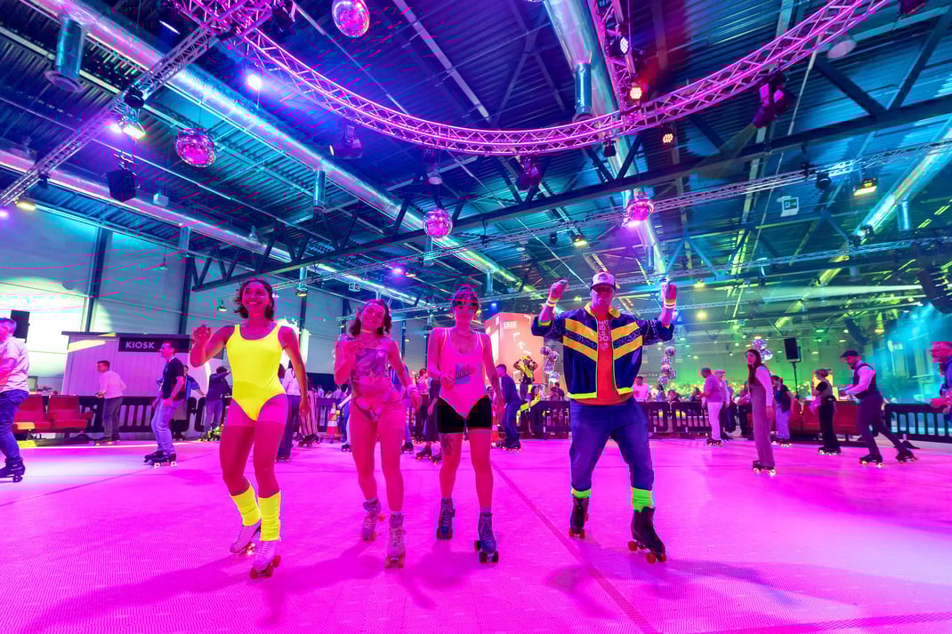 Bunte Rollderdisco der 80er-Jahre