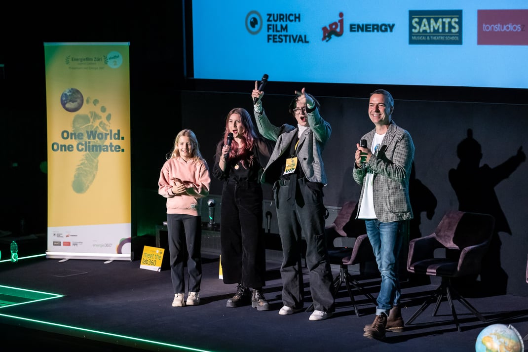 Der Award für den besten Film geht 2022 an Ida Huber aus Rüschlikon. «Wieso hast du nichts gemacht» schildert in starken Bildern, wie unsere Welt aussieht, wenn wir so weiter machen, wie bisher und wir nicht handeln.