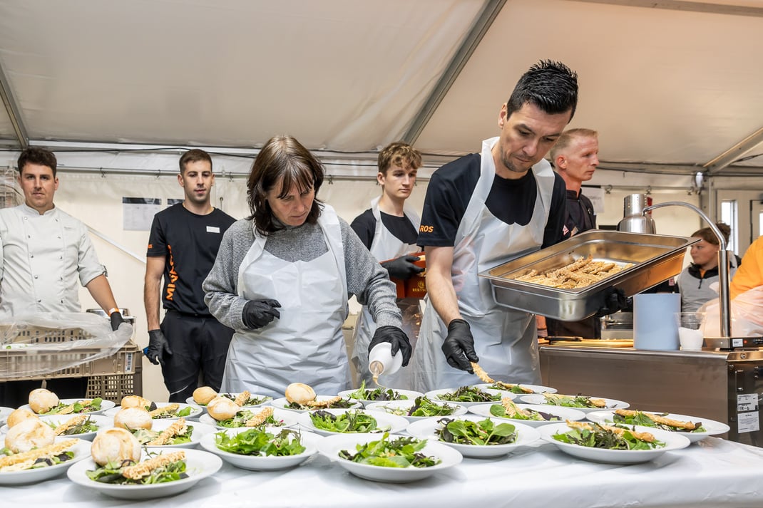 Migros Catering Services Zürich GMZ im Einsatz am Eidgenössischen Schwing- und Älplerfest in Mollis/GL
