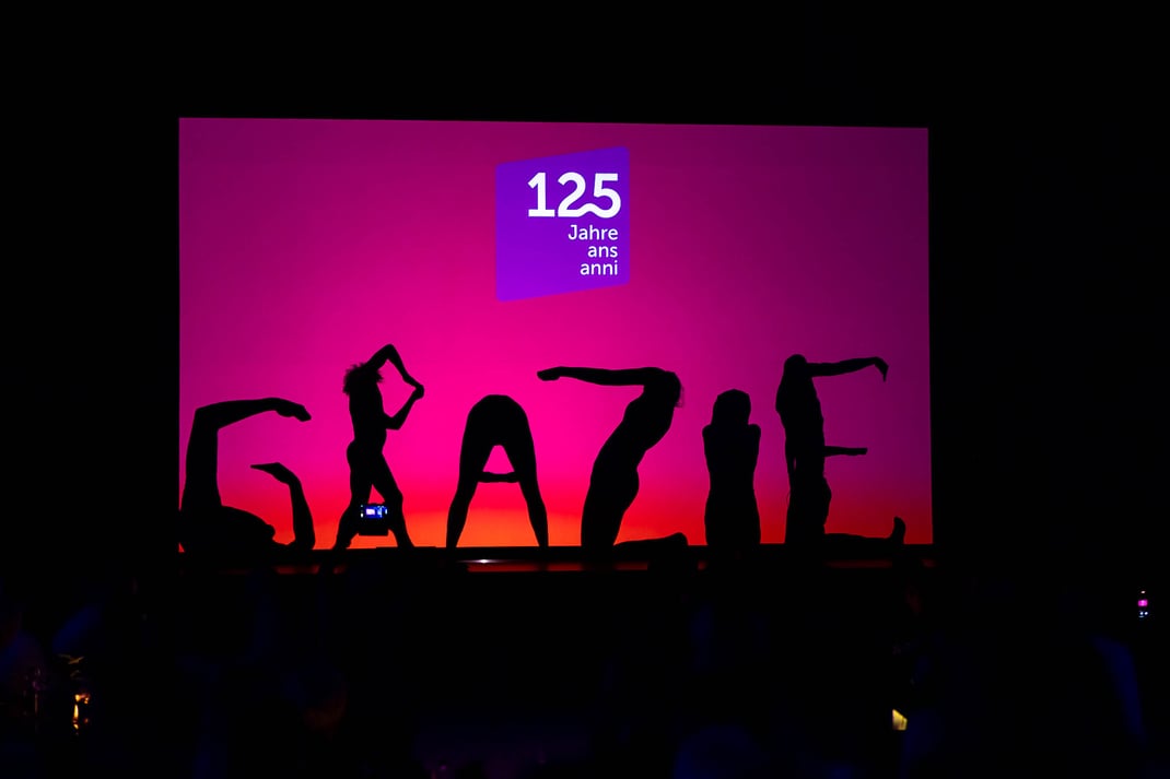 125 Jahre CSS furios erzählt per Schattentheater