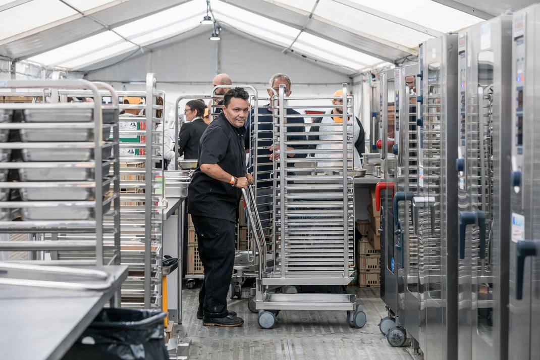 Migros Catering Services Zürich GMZ im Einsatz am Eidgenössischen Schwing- und Älplerfest in Mollis/GL