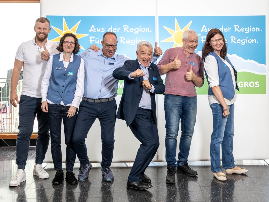 Michel Reber, Gewinner der "Ehren-Goldenen-Sonne" mit seinem "alten" Marketing-Team (Michel Reber wude im Herbst 2023 pensioniert)