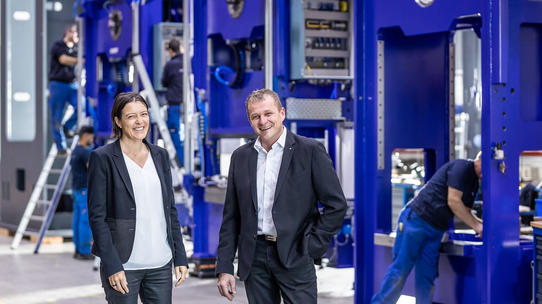 Glückliche Geschäftsleitung: Monica Mattmann (CFO) und Adrian Achermann (CEO)