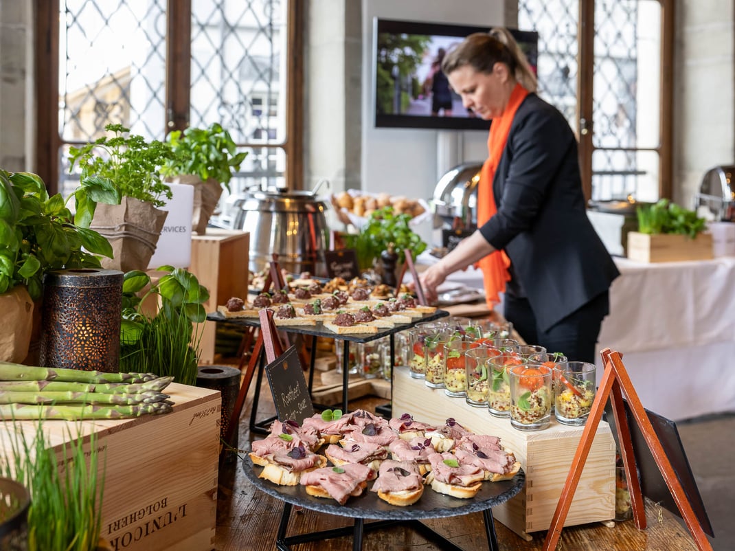 Catering Services der Migros Luzern am Luzerner Stadtlauf - Fotos by Thomi Studhalter, faszination fotografie, Willisau