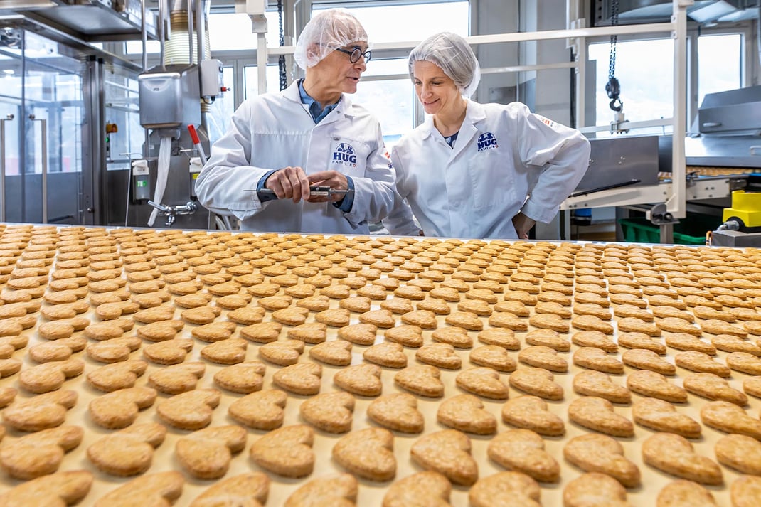 Andreas und Anna Hug im Backhaus der HUG AG in Malters.