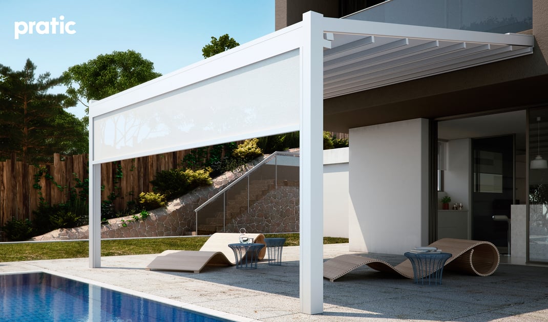 Die Faltdachpergola beschatten die Terrasse großflächig