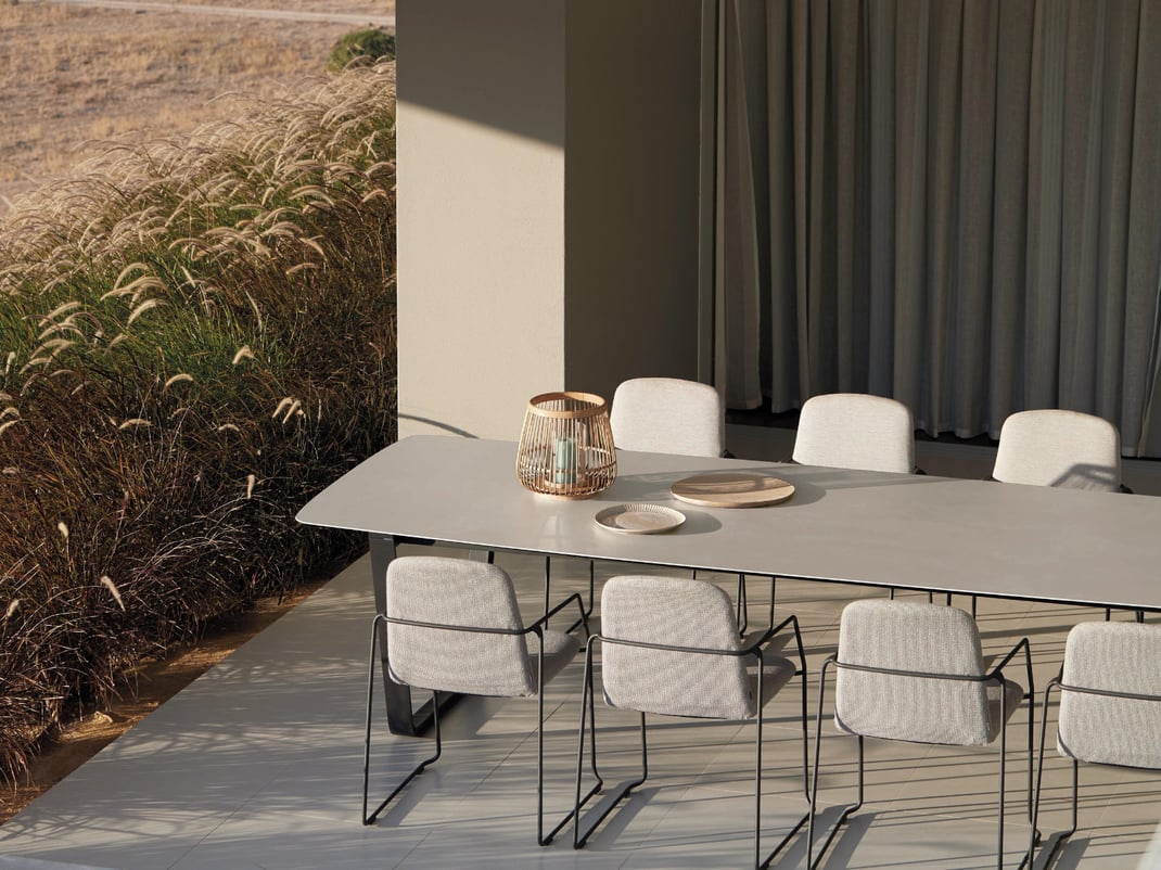 hochwertiger Design Gartentisch mit Keramikplatte