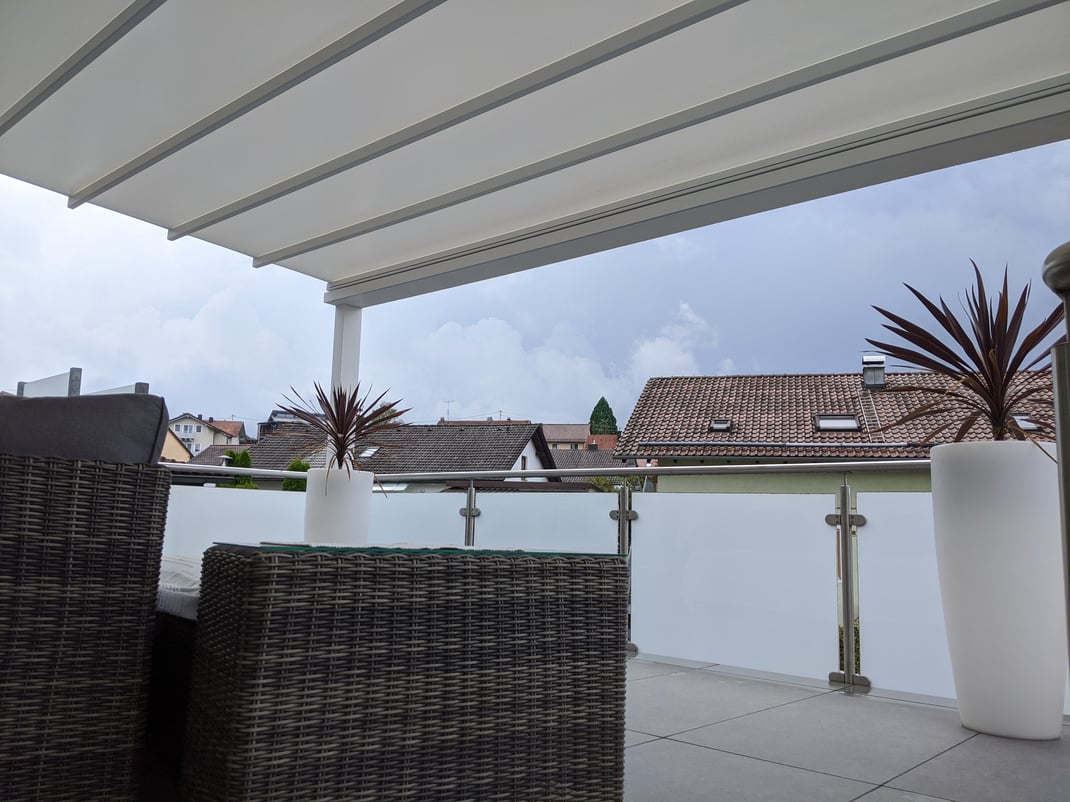 Faltdachpergola Pratic Fusion in Salzweg, Niederbayern