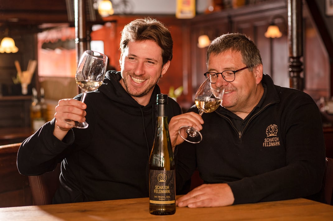 Weinverkostung der Winzer von Schatoh Feldmark Bargteheide