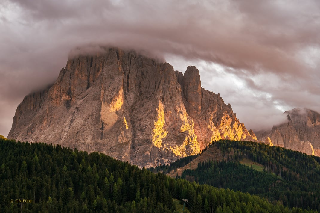 Letzte Sonnenstrahlen auf dem Langkofel