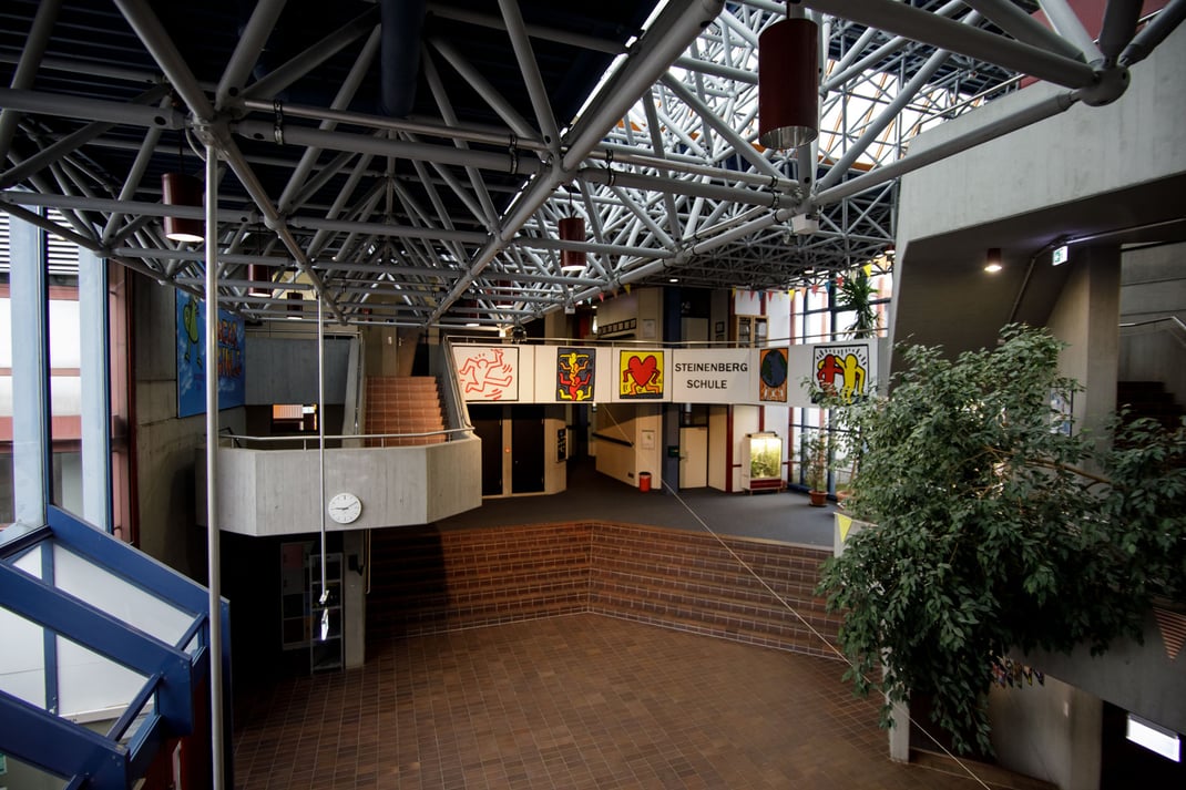 Die Aula der Steinenbergschule in Stuttgart-Hedelfingen