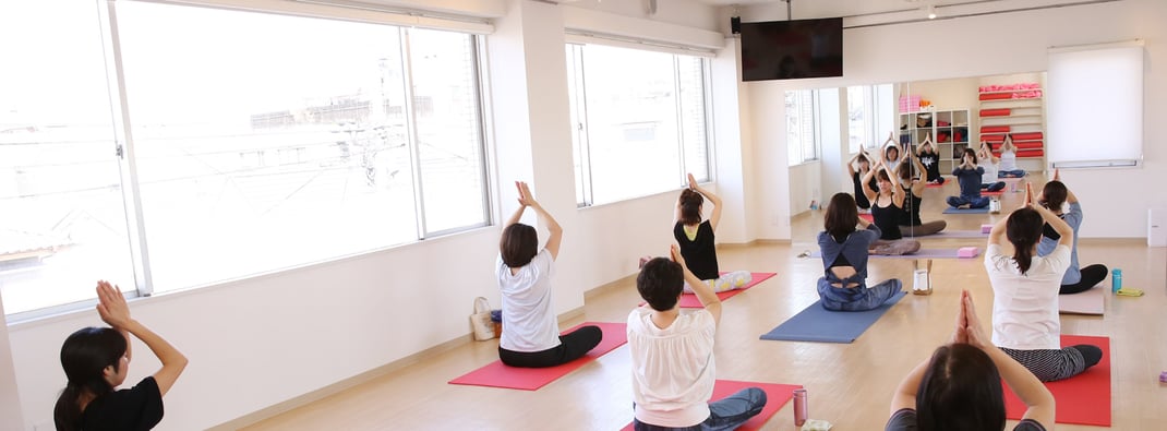 ヨギフィールインストラクター採用情報_1日の仕事の流れ