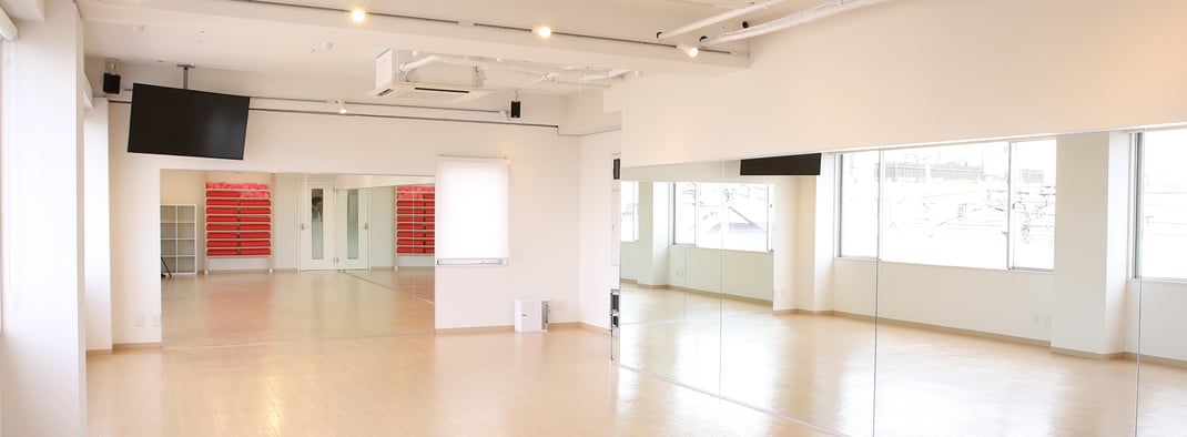 ヨガとピラティスのインストラクター採用情報_主な仕事内容