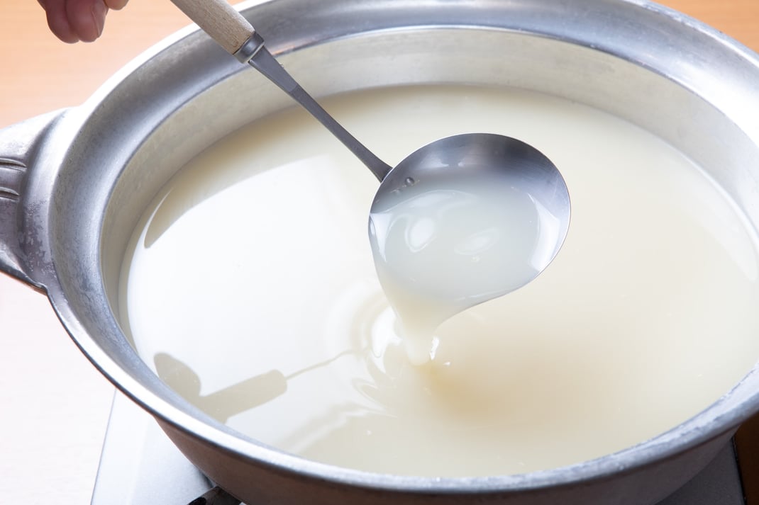 博多水炊きさもんじのはかた地どりスープ