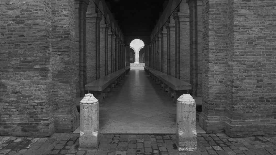 Luca Di Bartolo, architetto fotografo, videomaker Servizi fotografici e video per  architettura, fotografia industriale aziendale, commerciale e immobiliare a Cagliari e in Sardegna, Olbia Sassari Oristano Nuoro Alghero