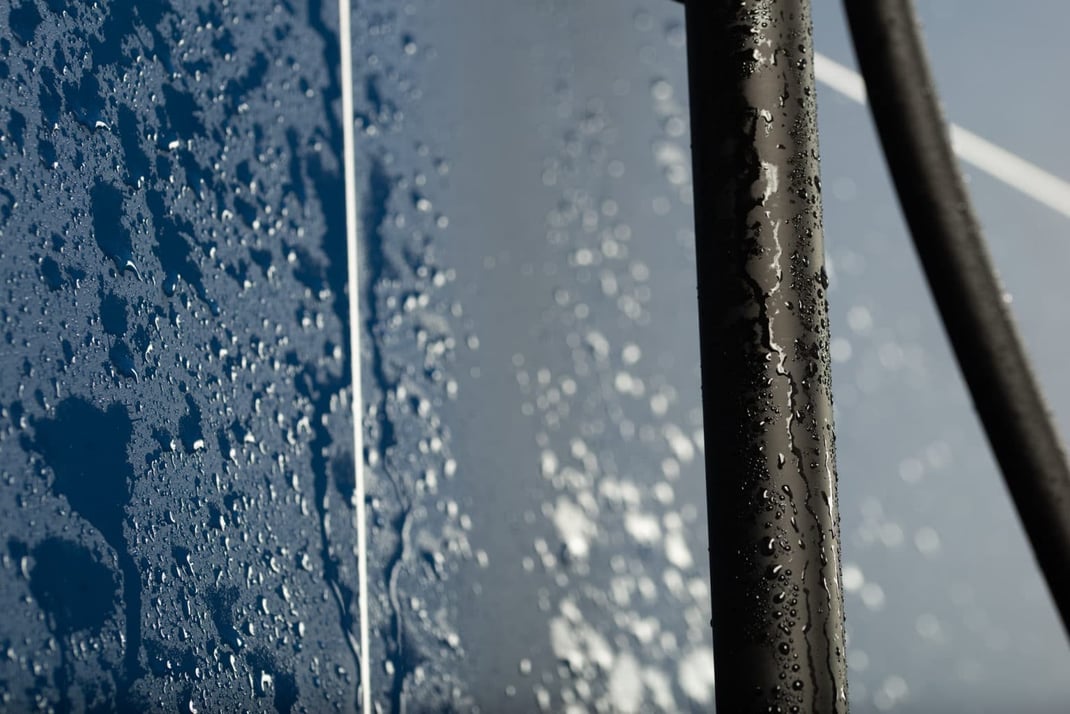 Hochglanz Wandpaneele und Duschrückwände - Wasserdicht und Fugenlos