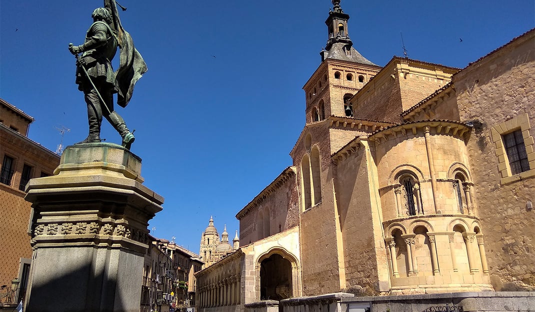 Plaza de Medina del Campo y San Martín