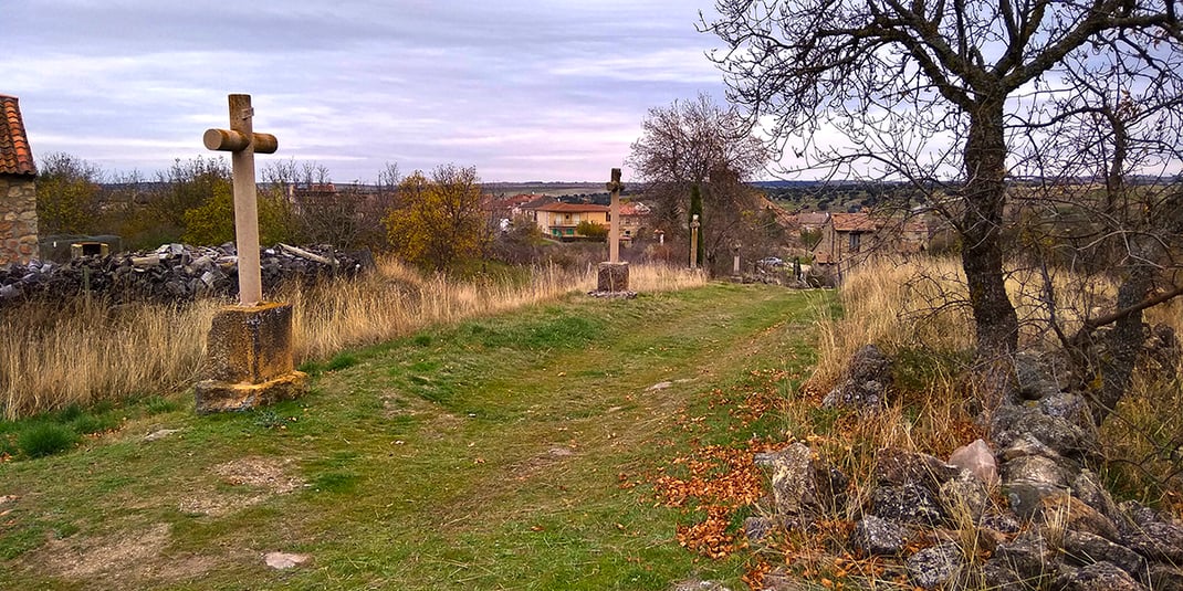 Viacrucis hacia Adrada de Pirón