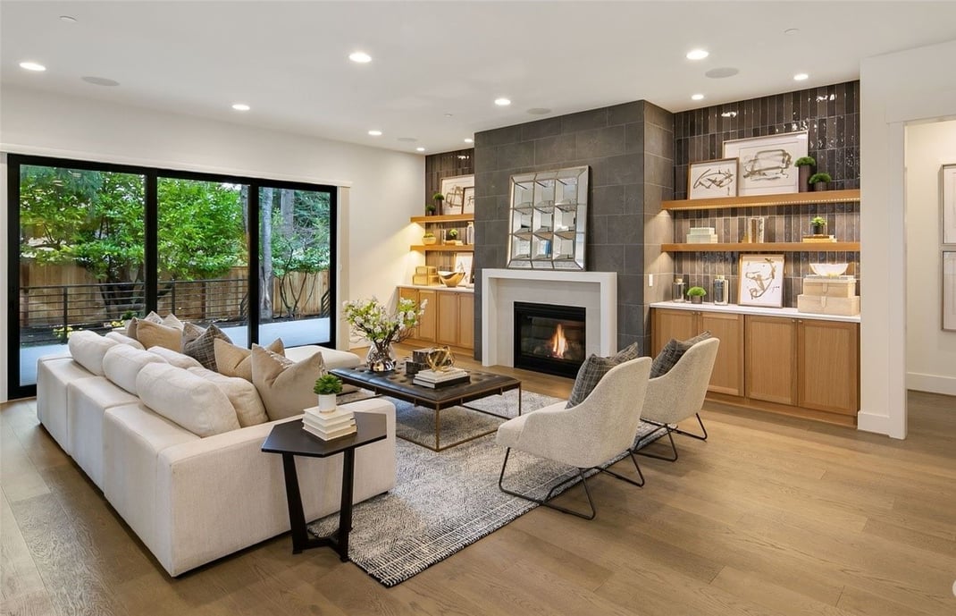 DiVine Premium Hardwoods - Bunker Hills Collection - Palm Valley (370)