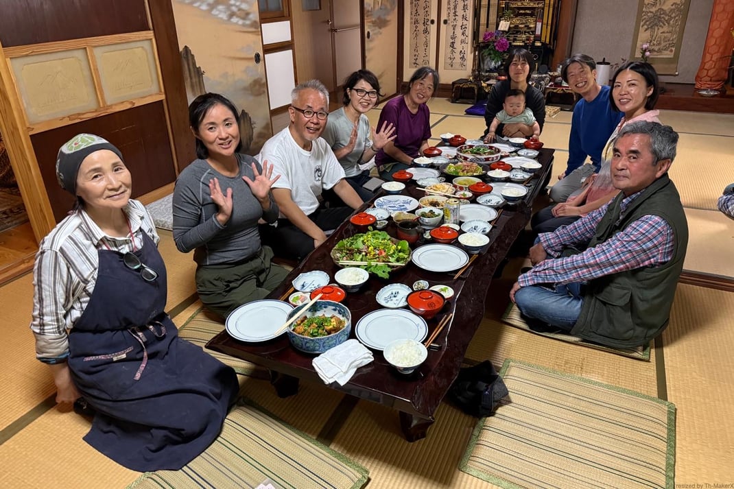 和気藹々の大広間