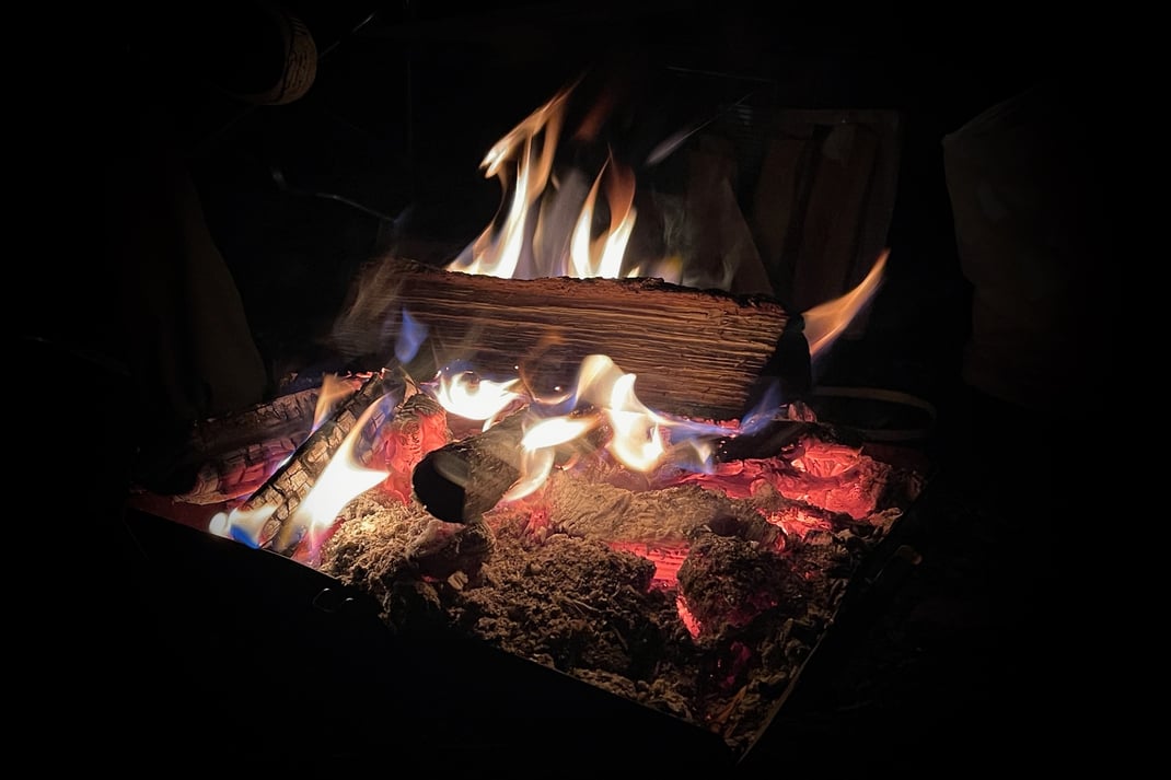 富士山麓での焚き火