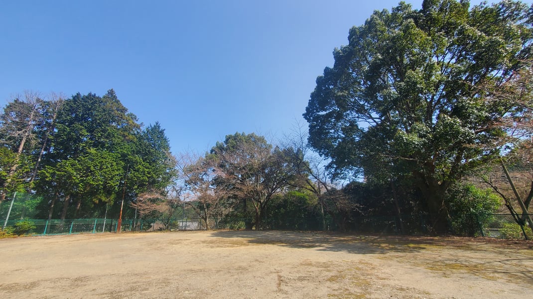 三重県松阪市飯南町粥見　本郷公園