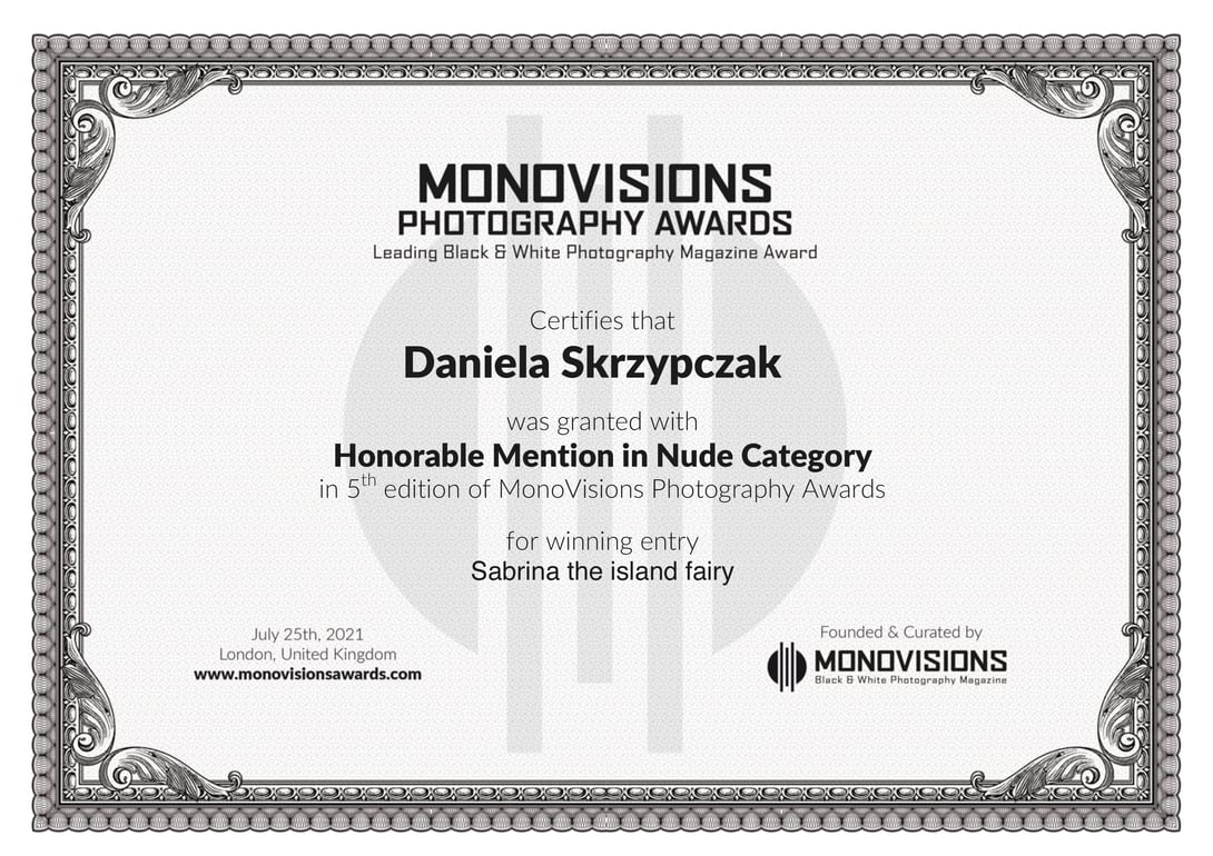 Monovisions Photography Awards - Honorable Mention(Professional)