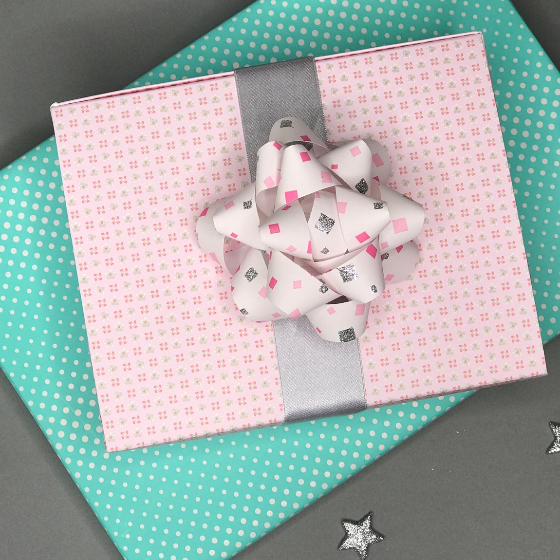 Einfache Papier Schleife selber machen