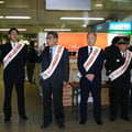 2005年　夜間路上禁煙運動キャンペーン　新浦安駅前で岡本連合会会長による主催者挨拶
