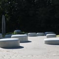 Leichtbetonbubbles als Sitz- und Spielelemente
