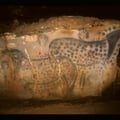 Panneau des chevaux ponctués (réalisé il y a 29.000 ans) - P. Cabrol © Centre de Préhistoire du Pech Merle (Cabrerets, Lot)