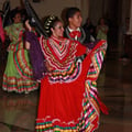 Mexikanische Tanzgruppe in der Haupthalle des Capitols