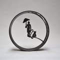 Titel: Frau Hund-ziker. Metall, Durchmesser 35 cm, 2019
