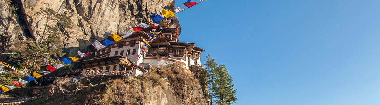 Rund-Reise durch Bhutan - Highlights wie Tigernest in Paro und Dzong in Punakha