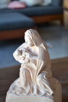 Kirppenfigur handgeschnitzt